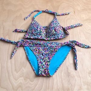 Victoria's Secret Swimwear Bikini Set Blue Multicolor Top/Bottom Women’s Sz M.